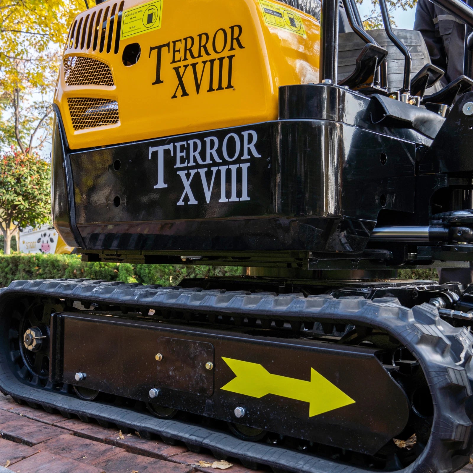 4,000 lbs Terror XVIII Mini Excavator, EPA KUBOTA D902 Engine Micro DIgger USA
