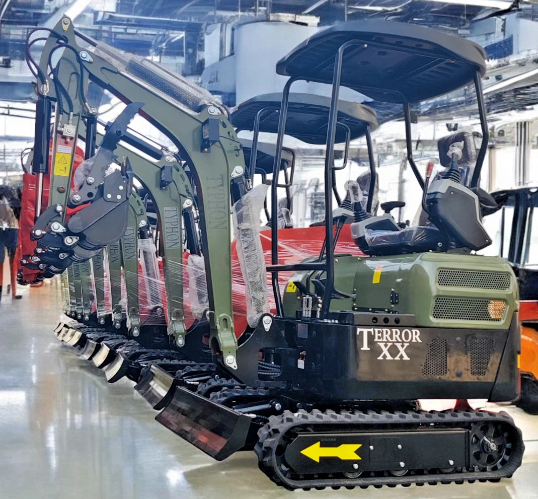 4000 lbs TERROR XX Mini Excavator EPA Kubota D902 Diesel Engine Side Swing New