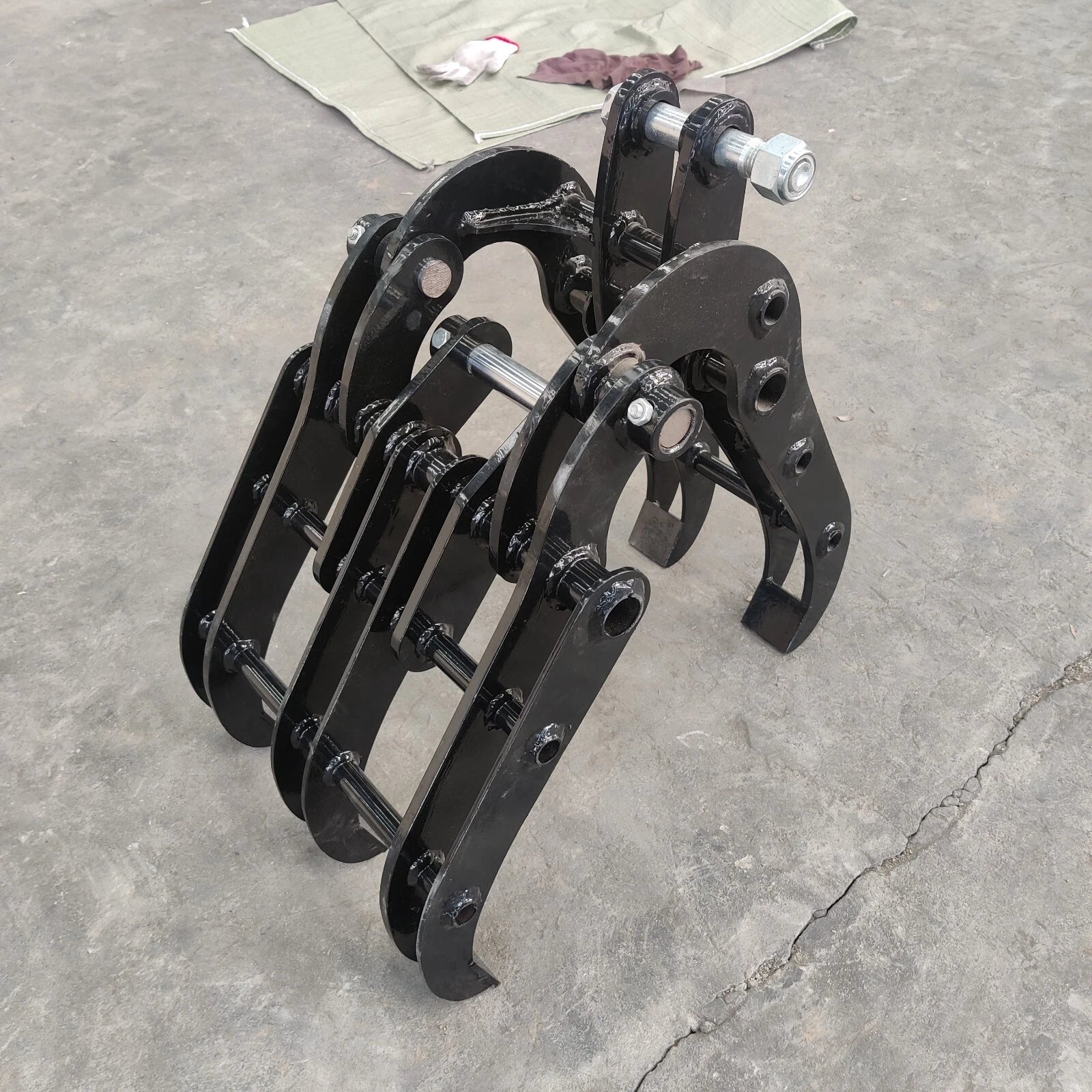 TYPHON Attachment Grappler Grabber Attachments for Mini Excavators Excavator