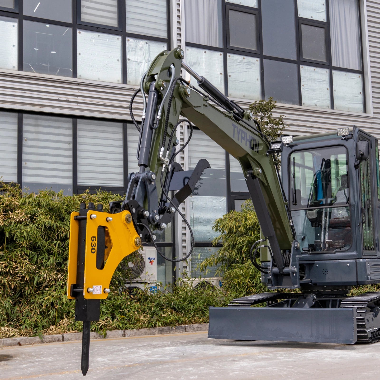 Hydraulic Breaker Hammer for TYPHON KUVUO 4.0 Mini Excavator | Concrete Rock