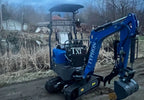 TERROR XI Mini Excavator Digger 13.5hp Gas B&amp;S EPA Engine with 13 Attachments