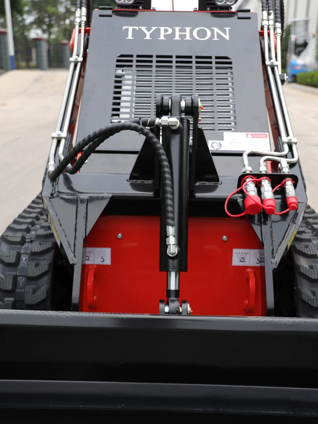 New 1,800lbs Mini SkidSteer Loader 23HP Gas EPA B&amp;S Engine Multiple Attachments