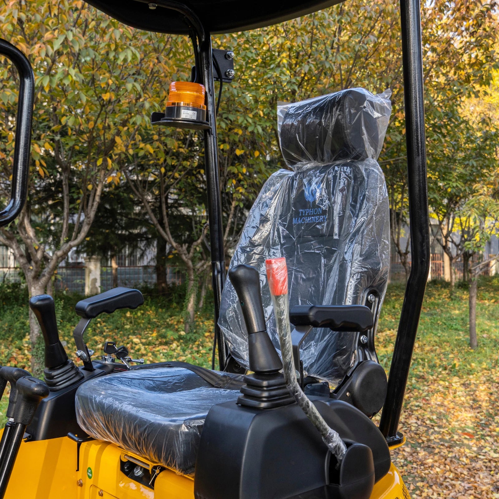 4,000 lbs Terror XVIII Mini Excavator, EPA KUBOTA D902 Engine Micro DIgger USA