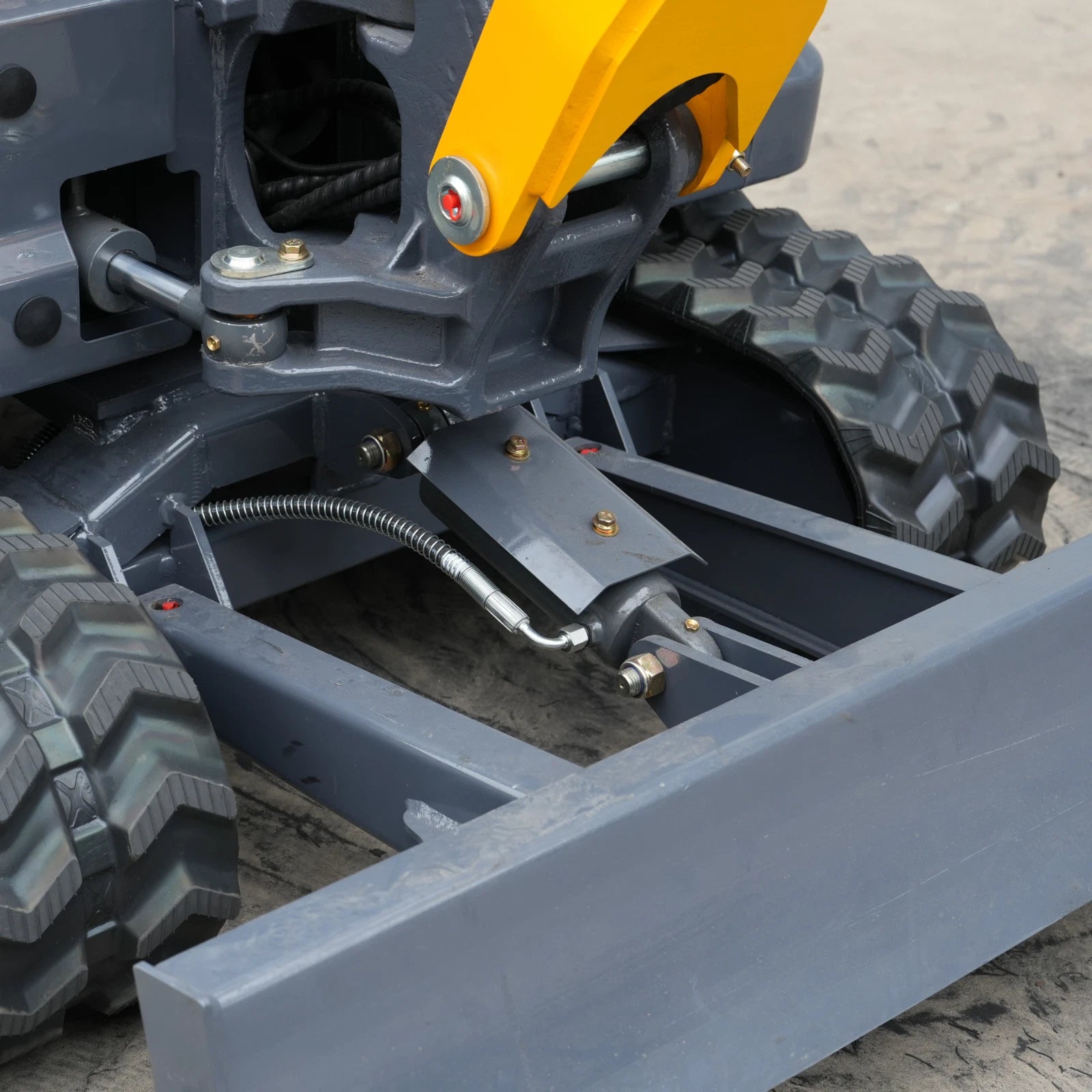 2026 TYPHON Terror XVII Pro 3800lbs Mini Excavator Kubota D902 Engine Side Swing