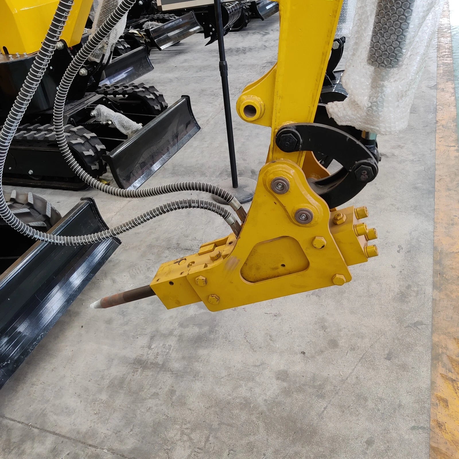 New Mini Excavator, EPA Certified USA Gas Briggs &amp; Stratton Engine