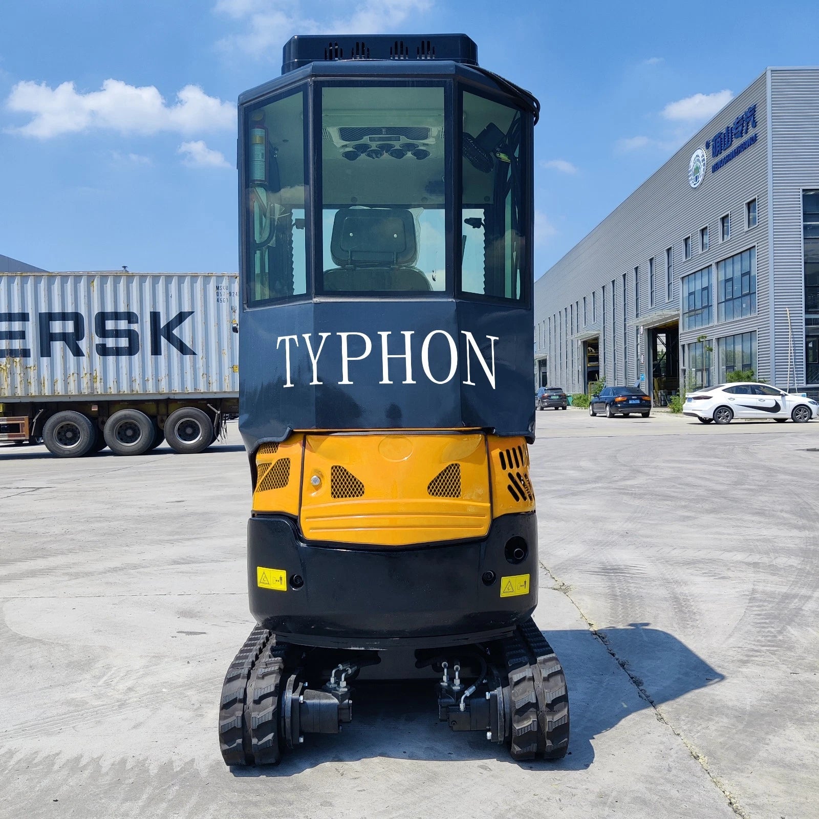 2026 TYPHON TERROR XVIII Prestige 2 Ton Aircon Cabin Mini Excavator Digger EPA