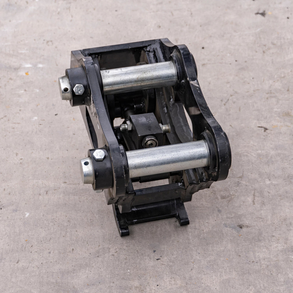 Quick Hitch Coupler Attachment for TYPHON KUVUO 4.0 Mini Excavator