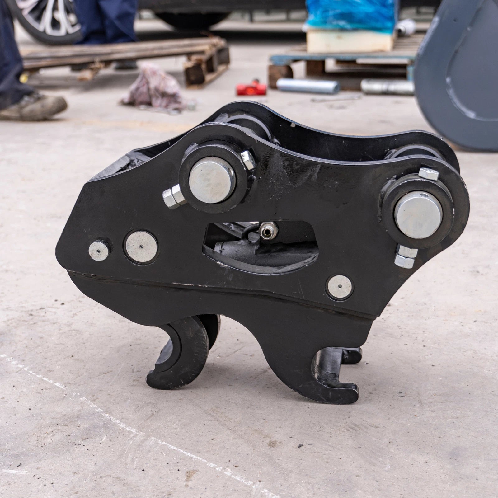 Quick Hitch Coupler Attachment for TYPHON KUVUO 4.0 Mini Excavator