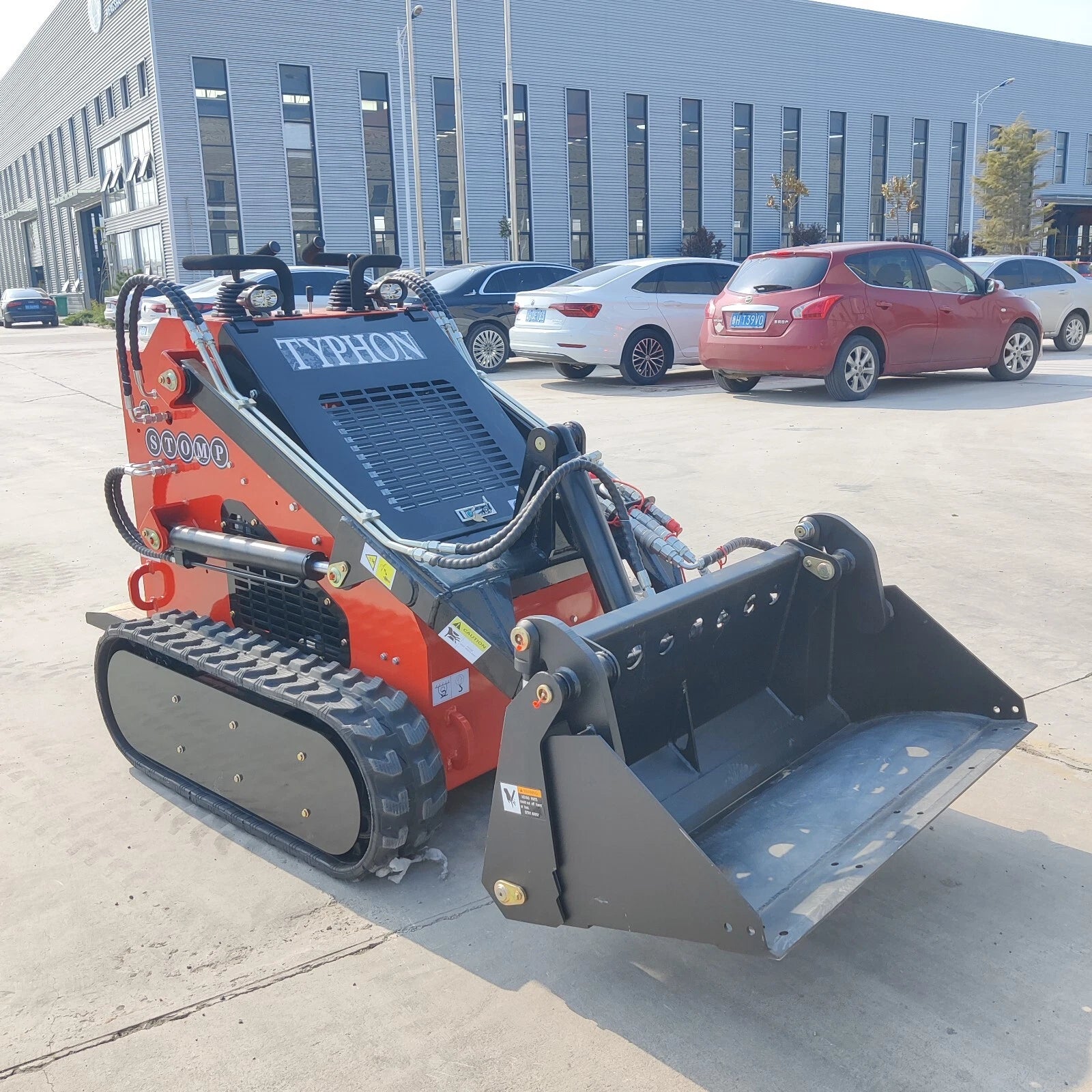 Brand New POWERFUL 1,800lbs Mini SkidSteer Loader SSL 23HP Gas EPA B&amp;S Engine