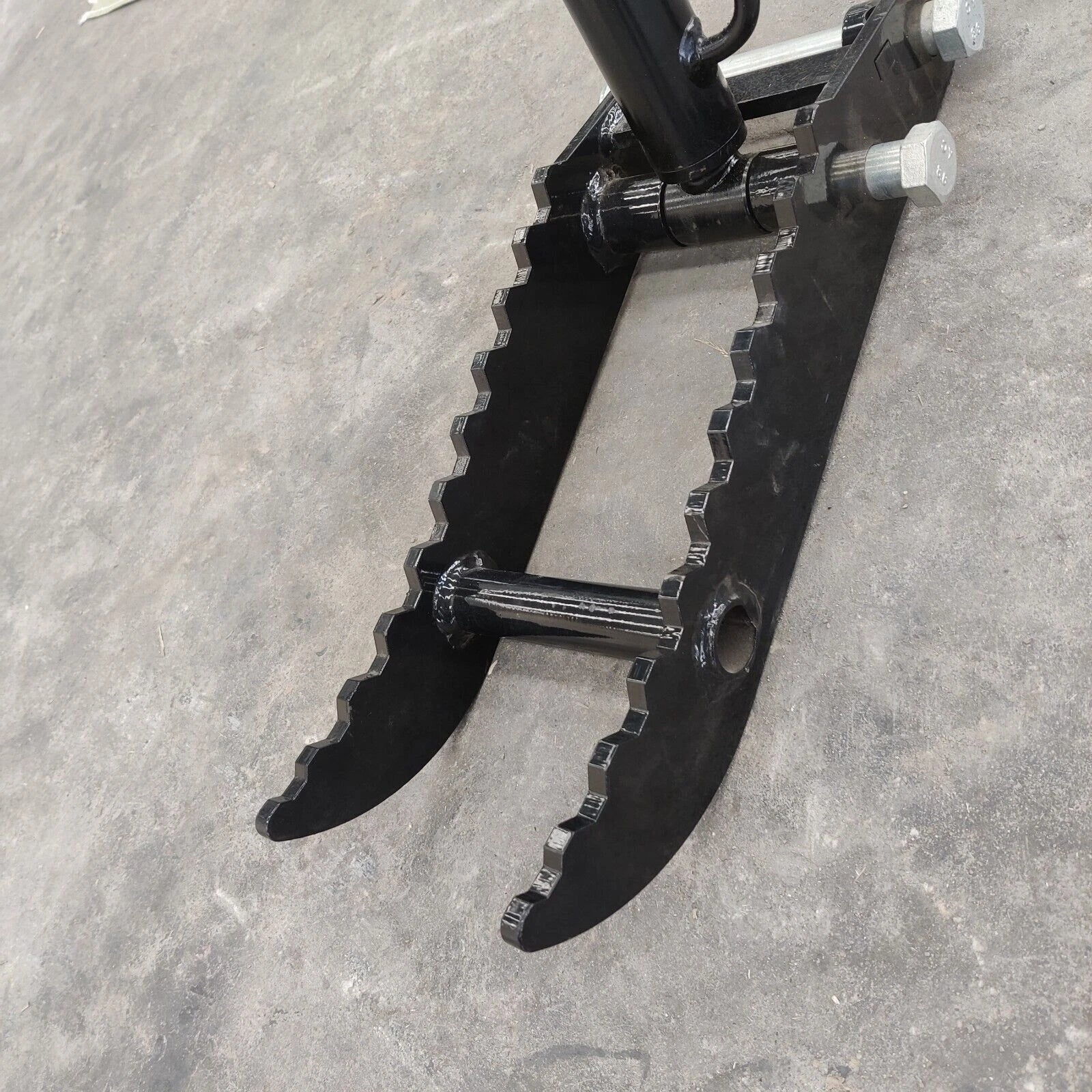 NEW Hydraulic Thumb Clip for Mini Excavators, Easy to Pick Up Irregular Objects