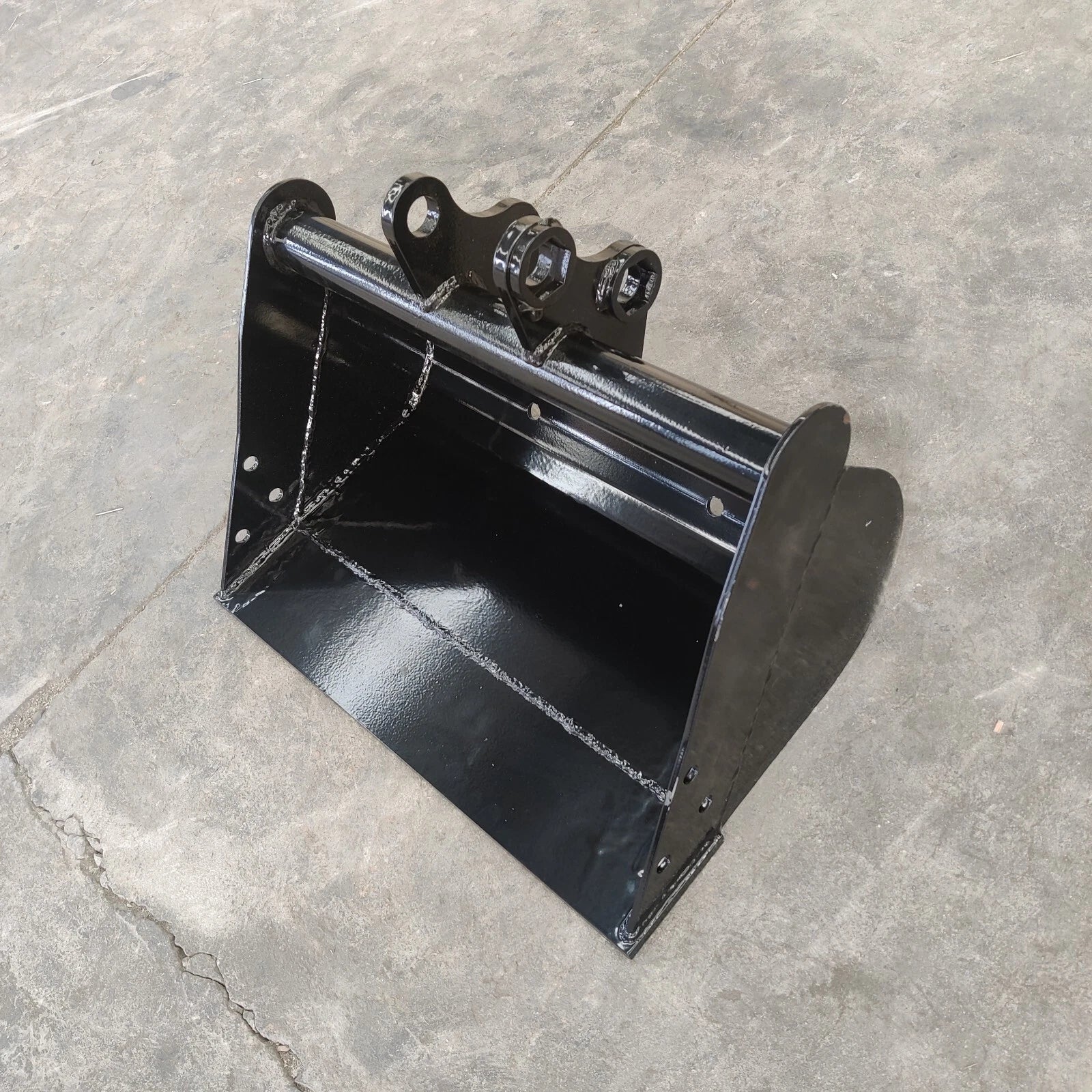 TYPHON Attachment 500mm Mud Bucket Attachments for Mini Excavators Excavator