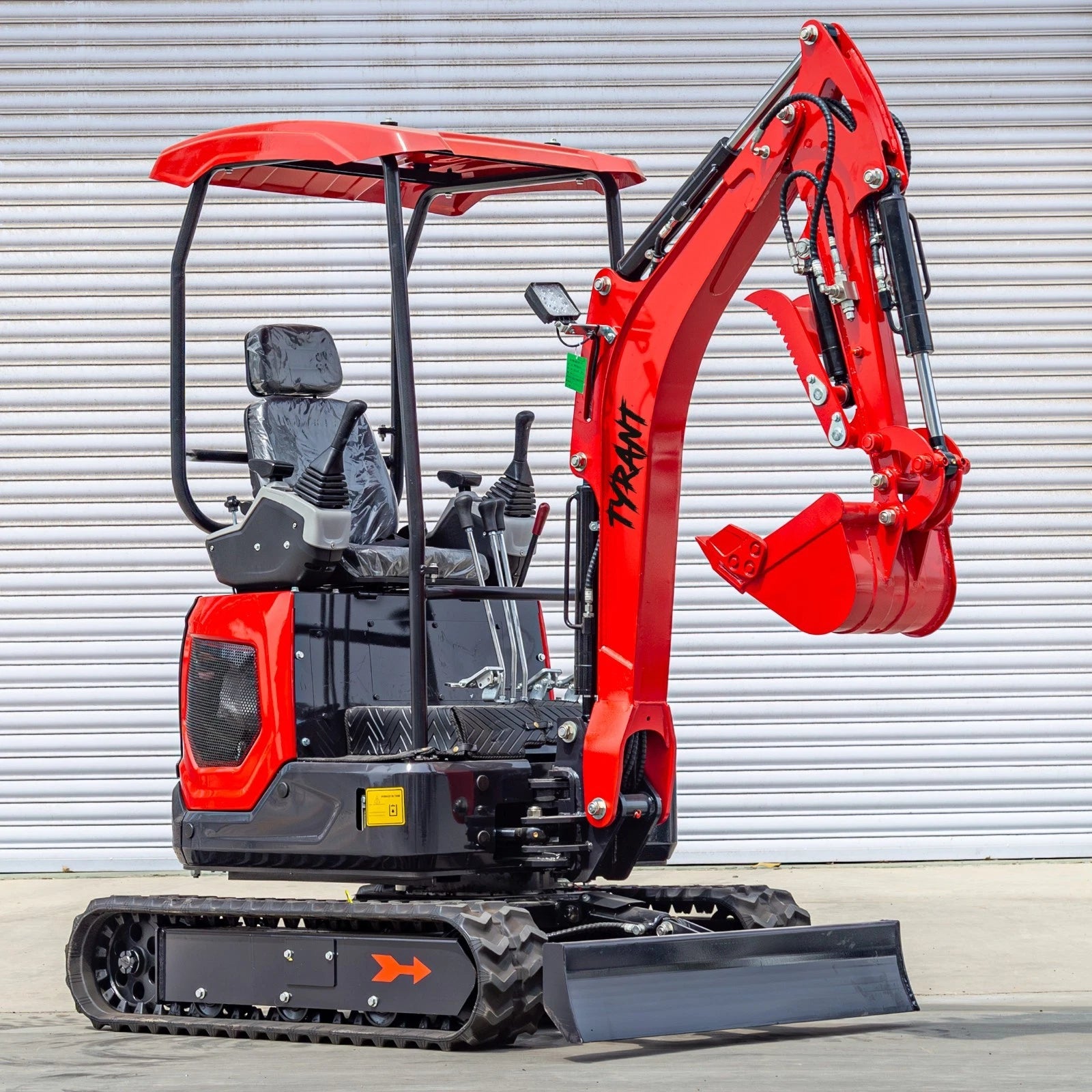 3800lbs Diesel Mini Excavator Kubota D902 Engine Side Swing w 12 attachments