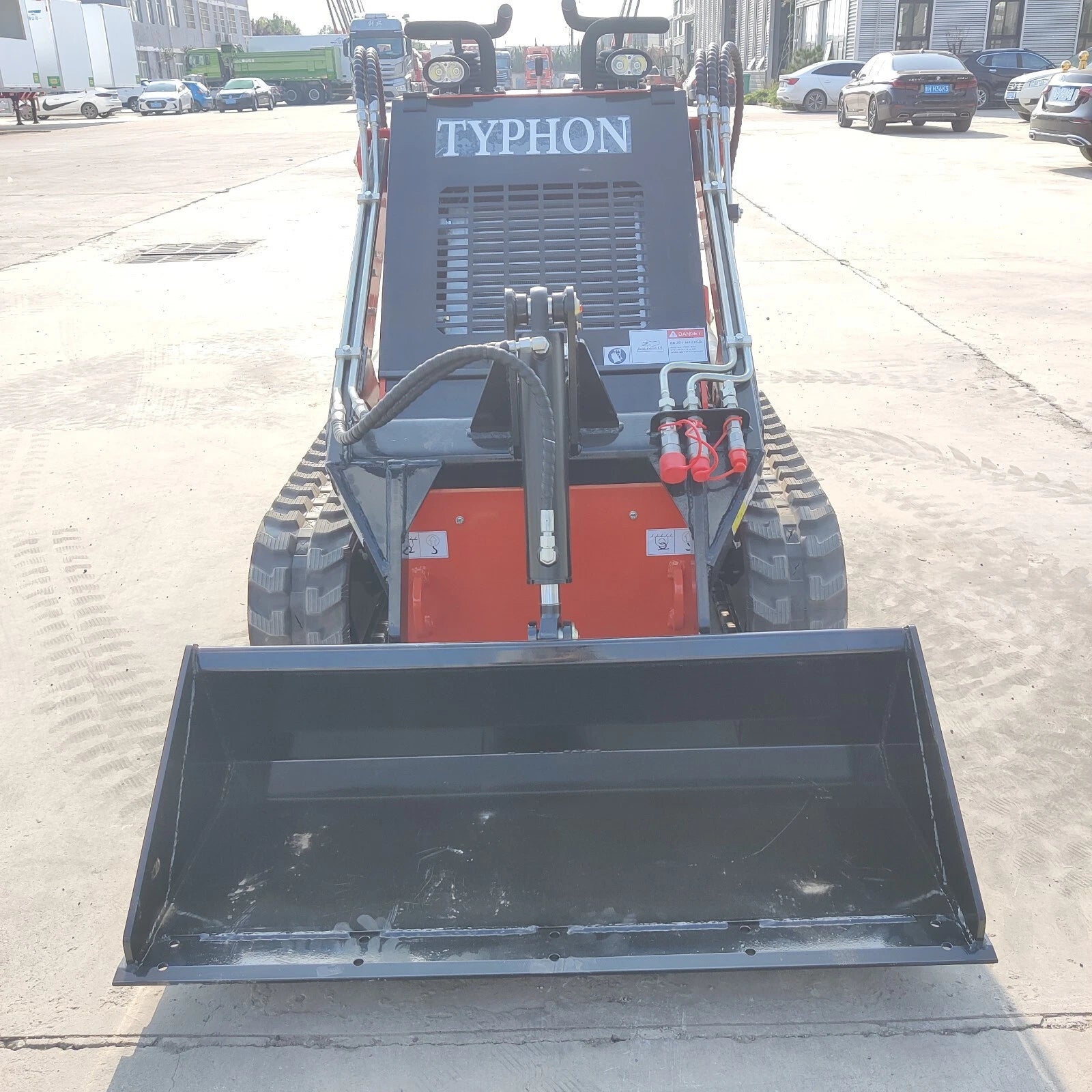 Brand New POWERFUL 1,800lbs Mini SkidSteer Loader SSL 23HP Gas EPA B&amp;S Engine