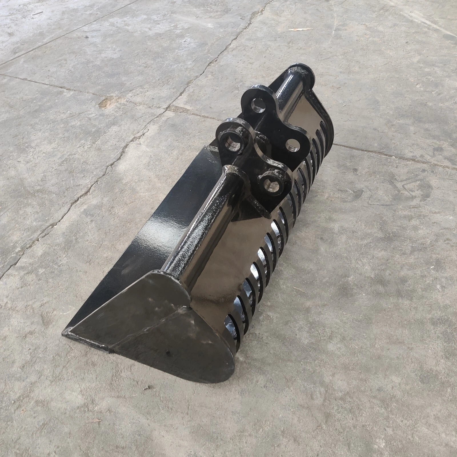 TYPHON Attachment 600mm Screening Skeleton Bucket for Mini Excavators Digger